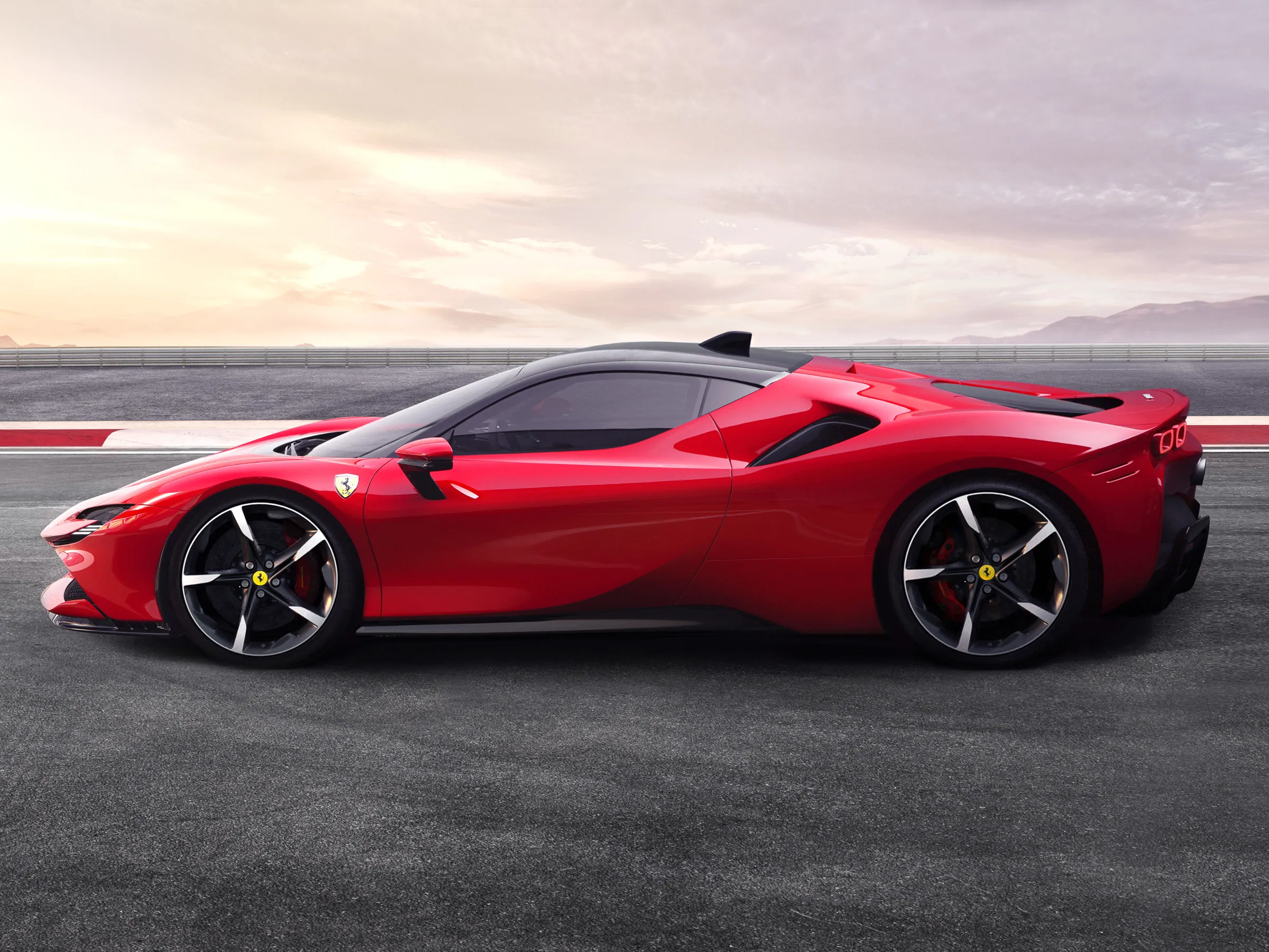 Mobil Ferrari 2024